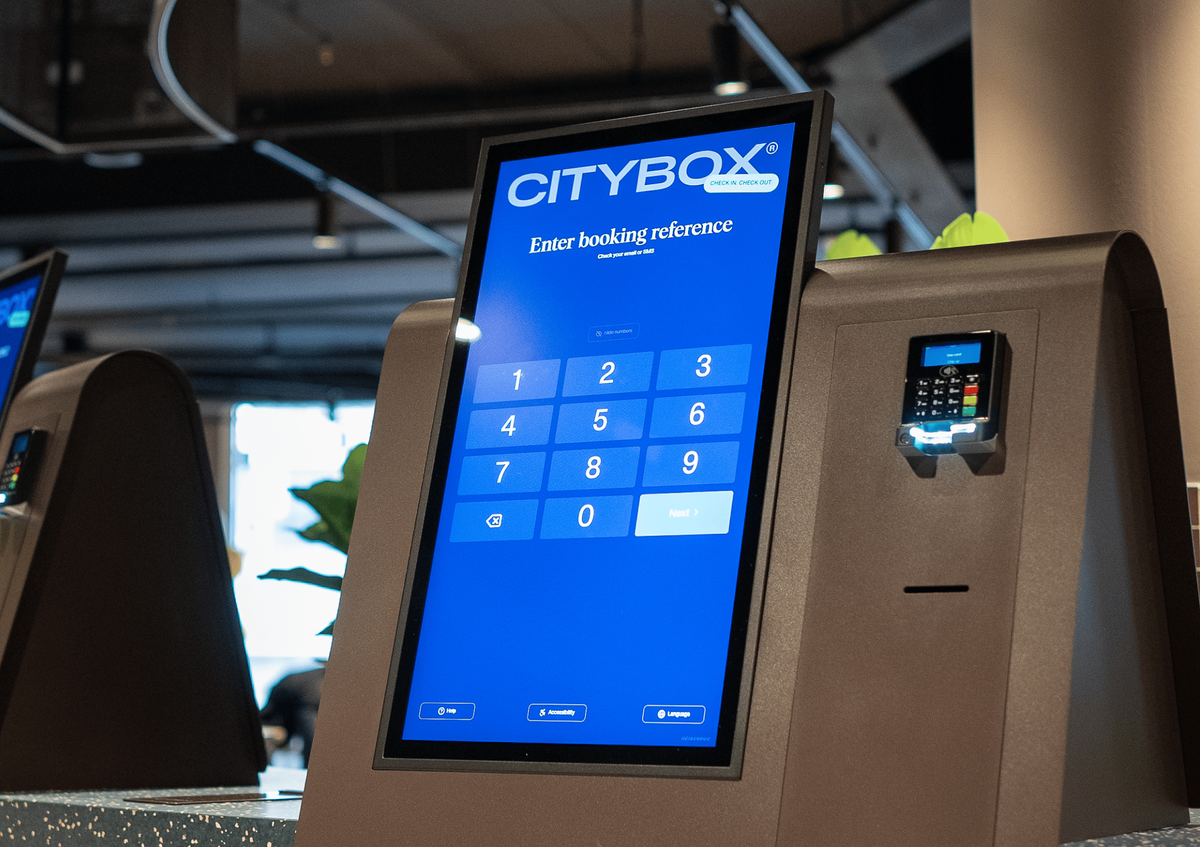 Heisenbug Integrates Beetronics Touchscreens in Self-Service Hotel Kiosks