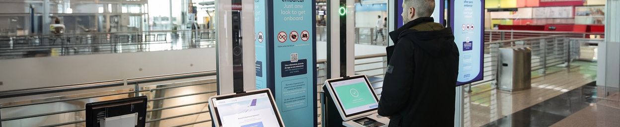 Ekrany dotykowe do kontroli dostępu i identyfikacji